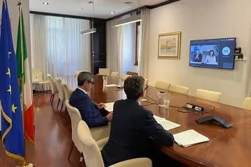 Interprétation en visioconférence entre ministères du Travail français et italien institutionnels